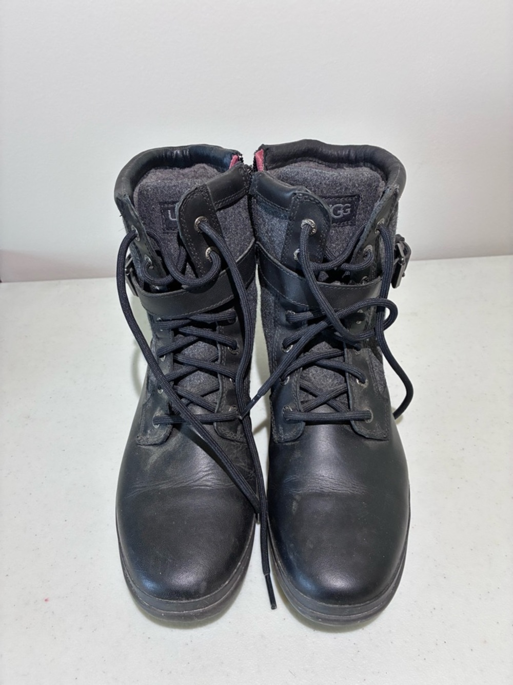 UGG Women’s Leather Lace-Up Winter Combat Boots Side Zip Fleece Lined Black 8
